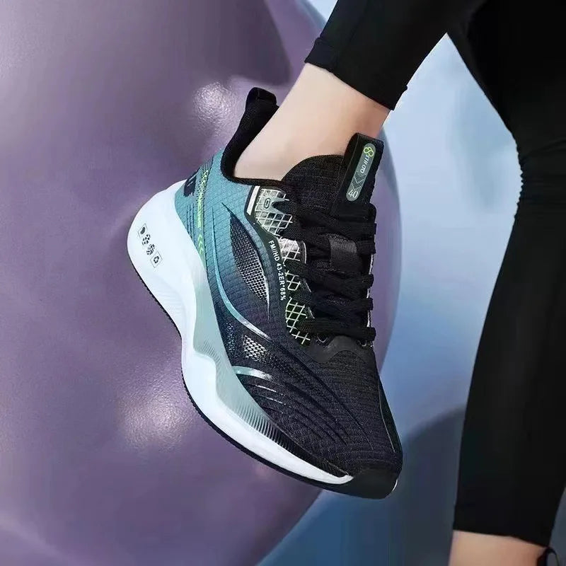 New All Season Lightweight Breathable Shock Absorption Running Shoes Mesh Fabric Casual Soft Plastic Outsole Student Men's Plaid